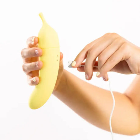 Banana Cream Air Pulse & G-spot Vibrator - G-spot - Fast Shipping - United Kingdom Stoke-on-trent