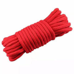 赤い10メートルのロープ