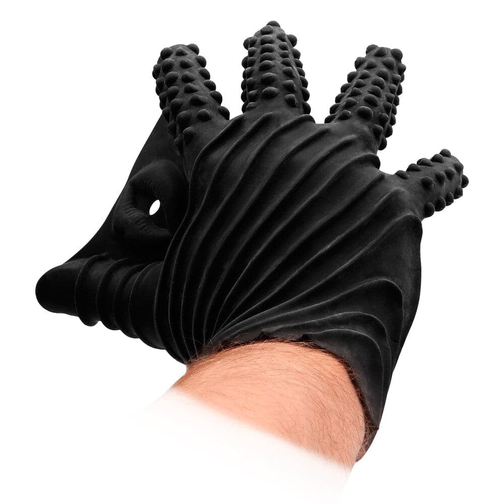 Кулак это черная текстурированная мастурбационная перчатка