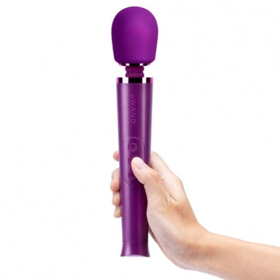 Le Wand Petite Oplaadbare vibrerende massager Donkere kers