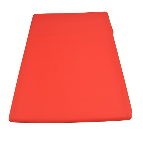 Bound a complacer la sábana de PVC de una sola talla roja